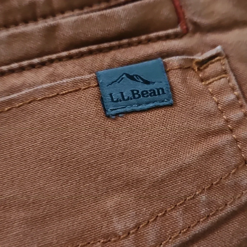 L.L. Bean Shorts Size 38 Rust Color Great for Outdoors